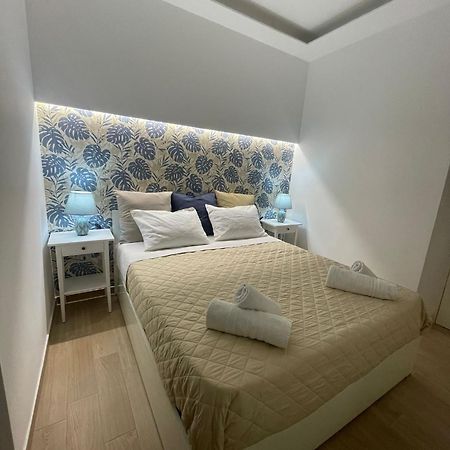 Civico 14 Chiaia Apartment Naples Luaran gambar